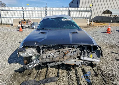 2010 Dodge Challenger Srt-8 из США, поврежденный, VIN 2B3CJ7DW6AH145768